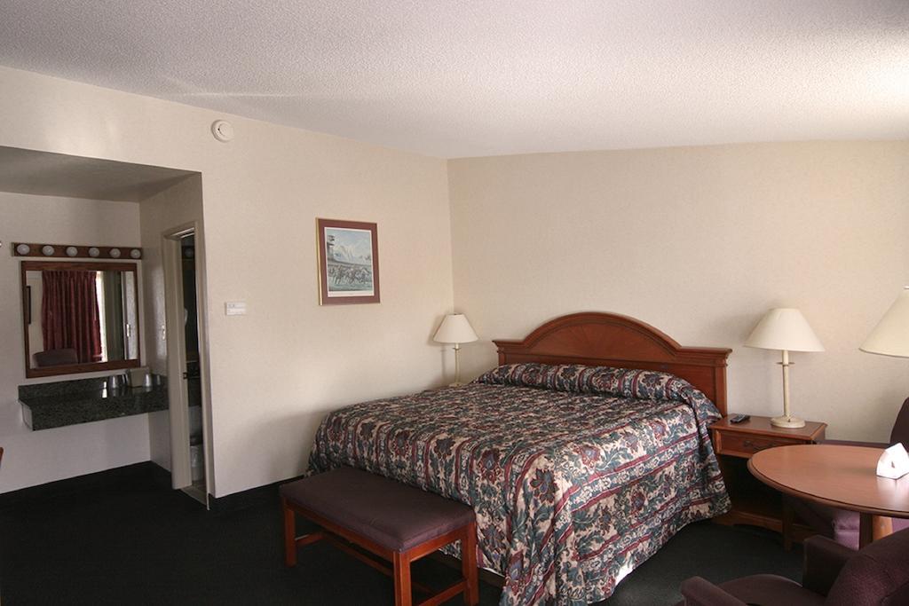 Landmark Motor Inn Glens Falls Eksteriør billede